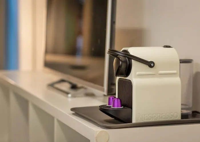 Le Nicholson Votre Proche Cathedrale ! Rouen